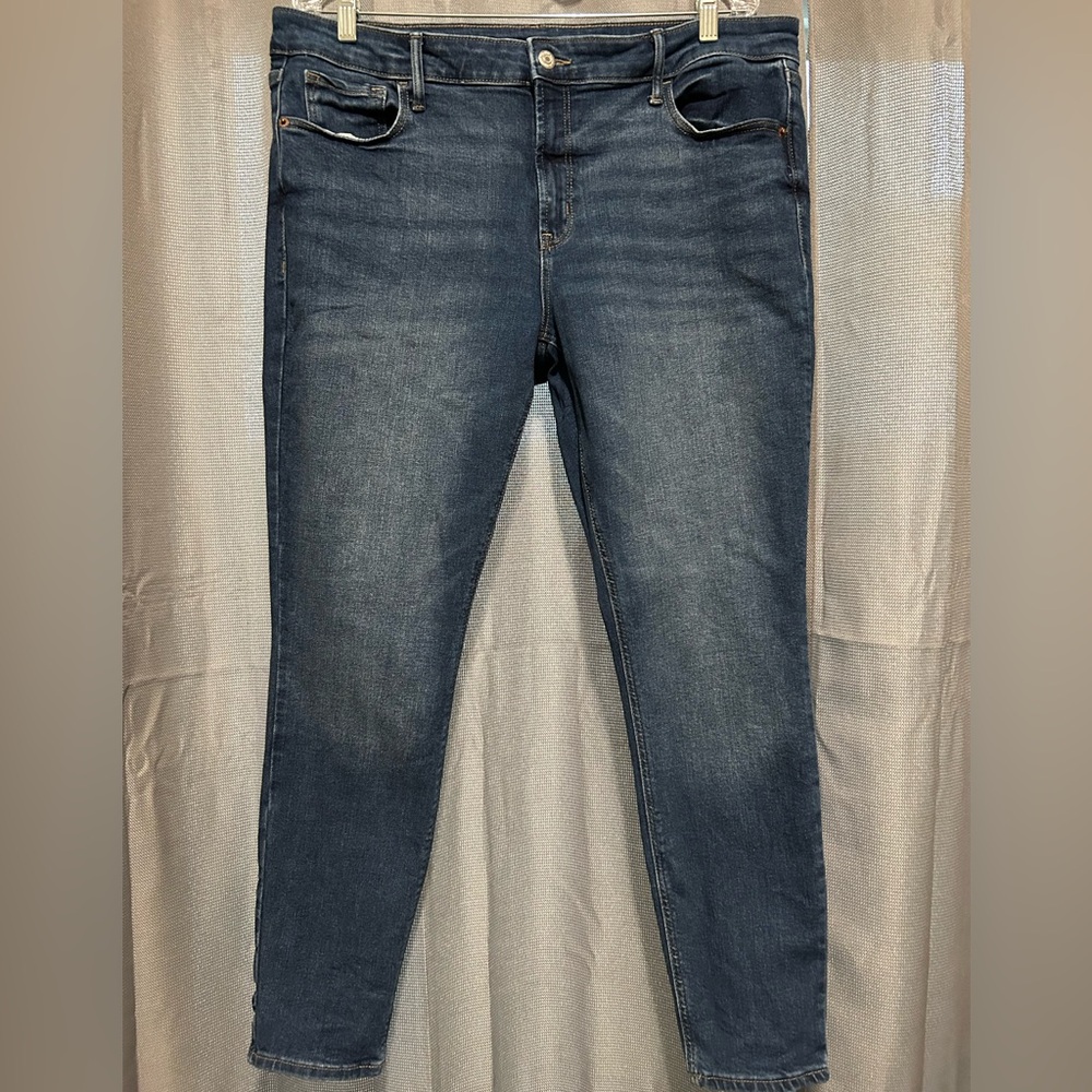 Women’s Mid-Rise Rockstar Super Skinny DA Gazania wash Jeans (1)
